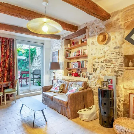 La Maison Dans Les Remparts * إج مورت