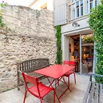 La Maison Dans Les Remparts بيت للعطل *