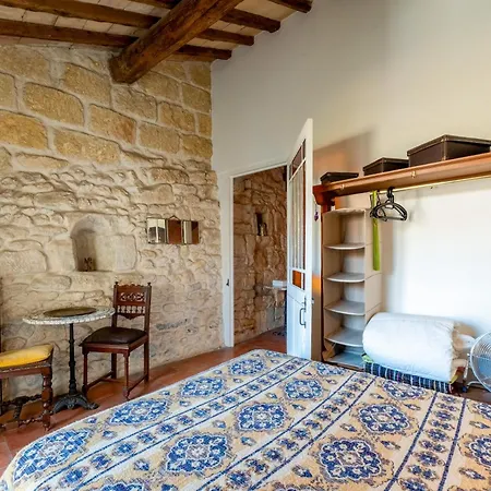 La Maison Dans Les Remparts